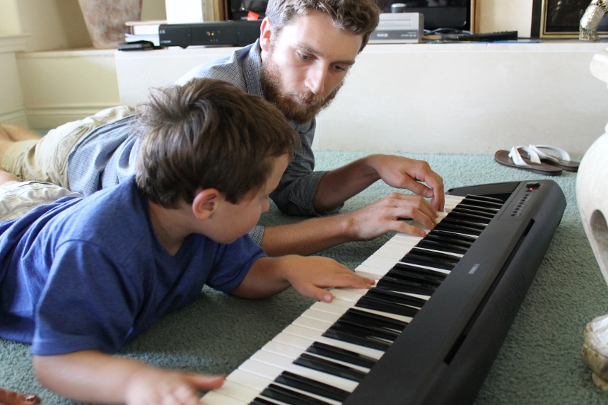 Playing-piano-together